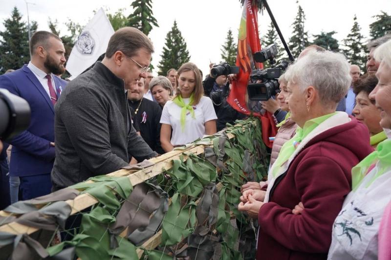 Дмитрий Азаров поздравил Сергиевск с 320-летием на главной площади села