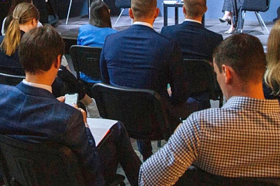 200 человек будут участвовать в кадровом проекте "Единой России" "Федеральный ПолитСтартап"