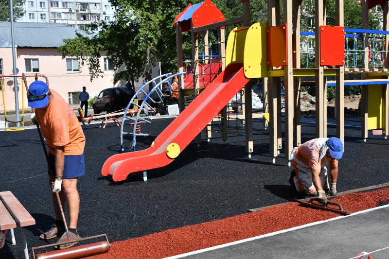 Дворы по нацпроекту благоустраивают с опережением