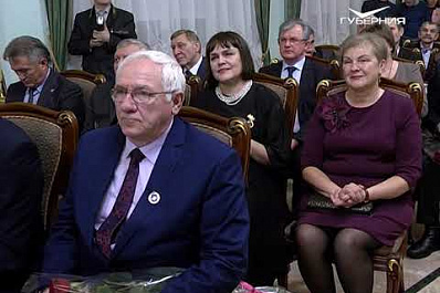 60 жителей Самарской области в преддверии Нового года получили государственные и региональные награды 