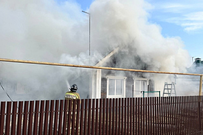 Утром 2 апреля в Кинеле вспыхнул частный дом на 100 "квадратах"