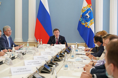 Дмитрий Азаров встретился с представителями торговых предприятий региона