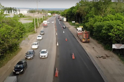 В Самаре на Ракитовском шоссе от Московского до Магистральной уложили асфальт по новому ГОСТу