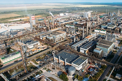 175 сотрудников ПАО "ТОАЗ" получили награды к профессиональному празднику