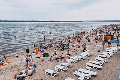 Самарцы пожаловались на появление платных шезлонгов на пляже