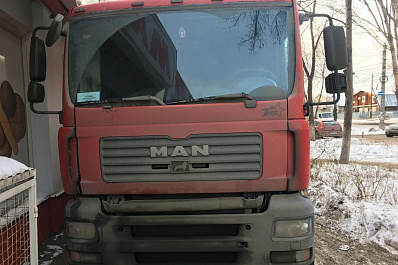 90-летняя женщина выжила после столкновения с грузовиком в Самаре