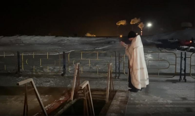 В Самарской области прошли молебны с освящением воды в крещенских купелях