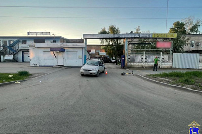 Два подростка на одном самокате попали под колеса "Калины" в Самаре