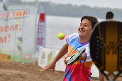 На самарском пляже завершилось первенство России по пляжному теннису среди юниоров и юниорок до 19 лет