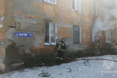 В Сызрани загорелась жилая трехэтажка