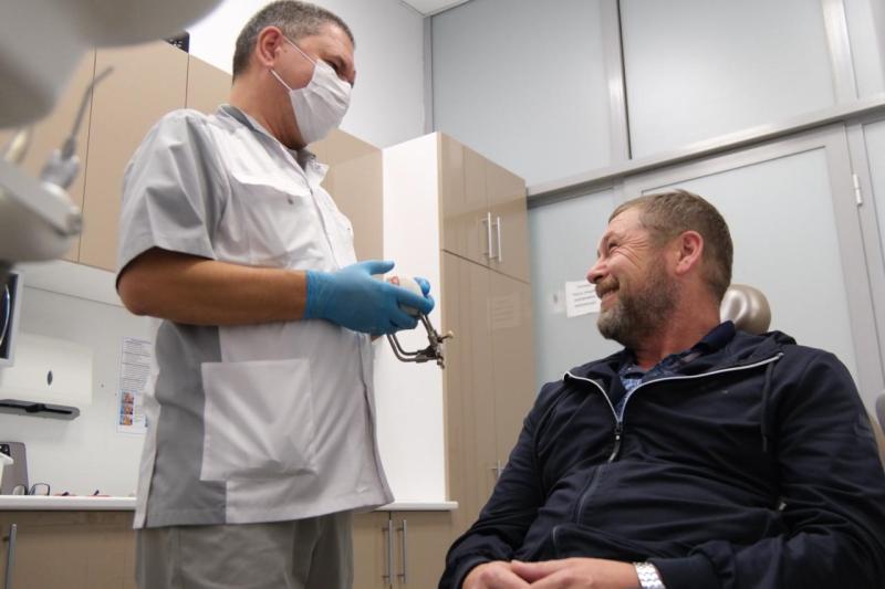 В Самарской области 70 ветеранам СВО бесплатно провели зубопротезирование