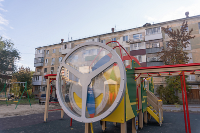 От винта: в Сызрани появилась детская площадка в военной тематике