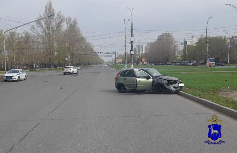В Самаре 21-летний водитель на ВАЗе сбил 56-летнего мужчину