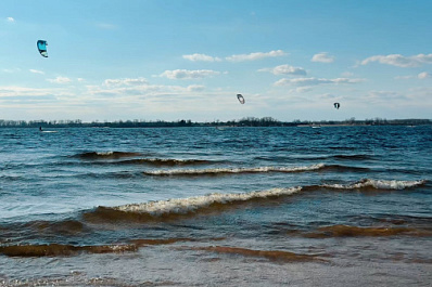 В Самаре открыли сезон летнего кайтсерфинга