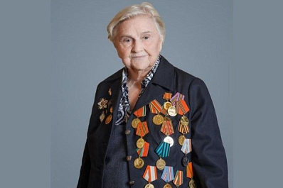 Губернатор поздравил со 102-летием ветерана войны Зинаиду Яковенко из Сызрани