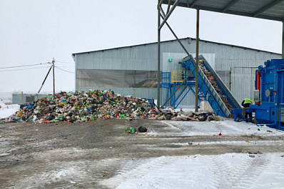 На полигоне бытовых отходов появился пернатый сотрудник