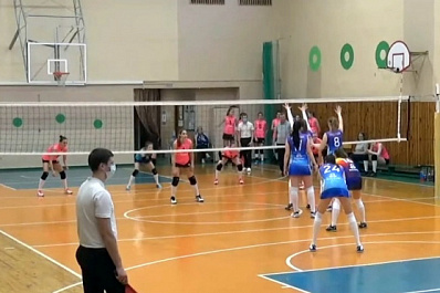 Самарские волейболистки после двух побед не смогли улучшить турнирное положение