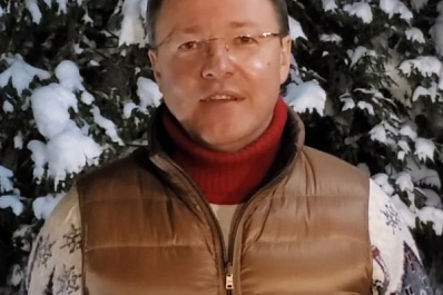 "Следующий 2022 год будет более счастливым": Дмитрий Азаров поздравил земляков с Новым годом