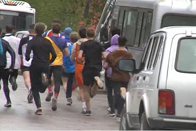 В Кинеле прошла патриотическая эстафета, посвященная памяти братьев Володичкиных