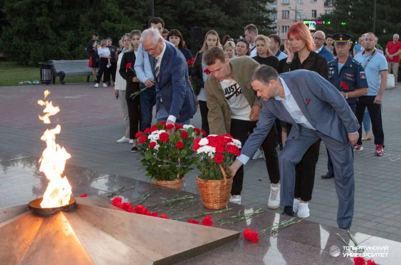 В Тольятти на площади Свободы прошла памятная акция