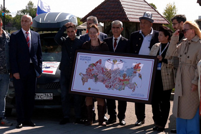 В самарском парке Дружбы народов появилась Аллея Общественной палаты России