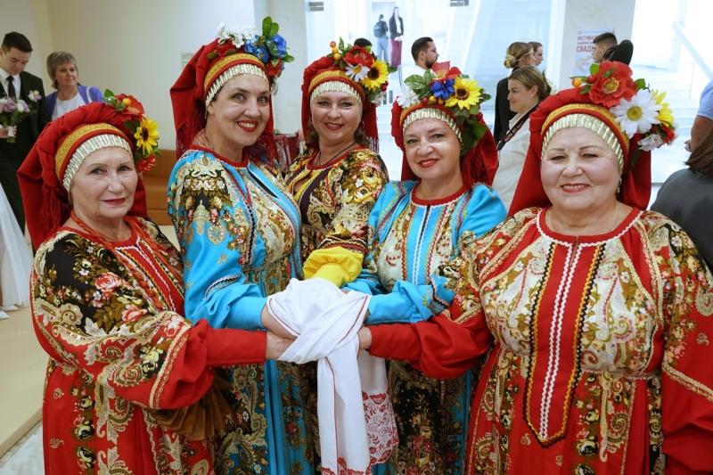 Дворец бракосочетания Самары стал площадкой проведения фестиваля национальных свадеб