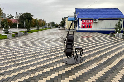 Центральную площадь в селе Приволжье продолжат благоустраивать в 2023 году