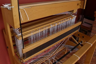 В Ставропольском районе ткачиха из Сибири обучает ремеслу подрастающее поколение