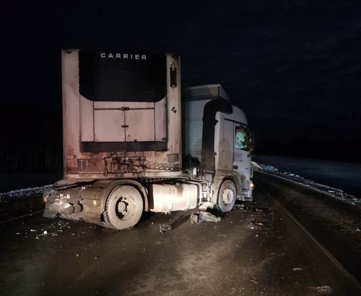 В Самарской области 25 января в аварии с большегрузом погиб водитель 
