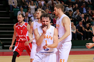 Баскетбольная "Самара" разгромила "Спартак" в первом матче плей-офф Суперлиги
