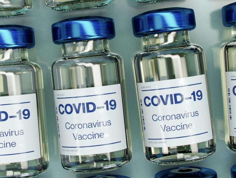 В России прививку назальной вакциной от COVID-19 включили во временные рекомендации