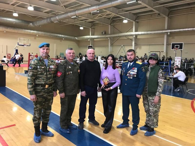 В Новокуйбышевске стартовало первенство по кикбоксингу, посвященное памяти Артема Пономаренко