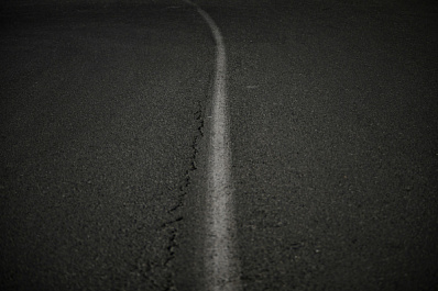 В Самаре суд обязал администрацию обновить дороги около 15 учебных заведений