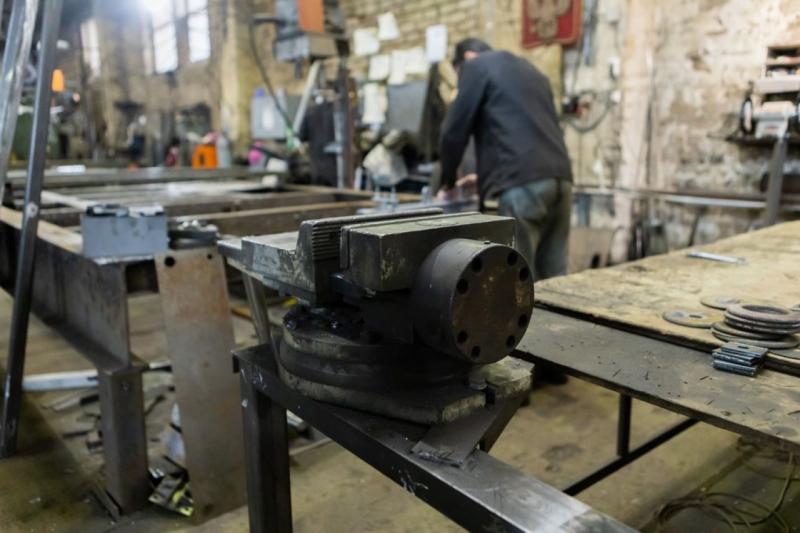 Потерял руку: Бастрыкин затребовал доклад по делу о травме на производстве в Тольятти