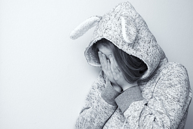 В Самарской области мужчину обвиняют в спаивании девочки-подростка