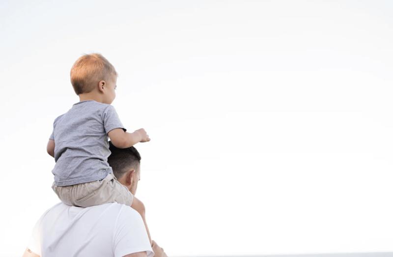 Детский российский омбудсмен дал советы по отдыху с семьей в августе