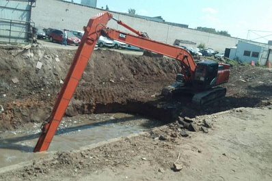 Специальный экскаватор прибыл на Алма-Атинскую в Самаре