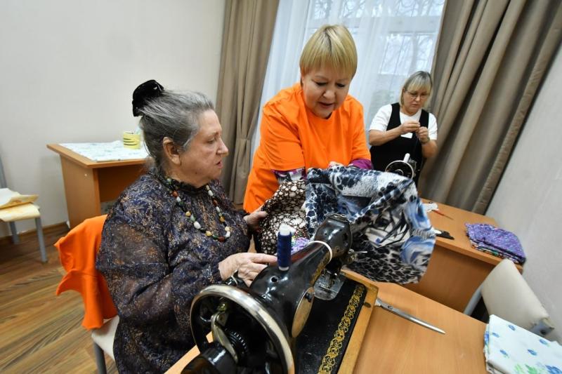 В Ленинском районе открылся центр "Самарское долголетие"