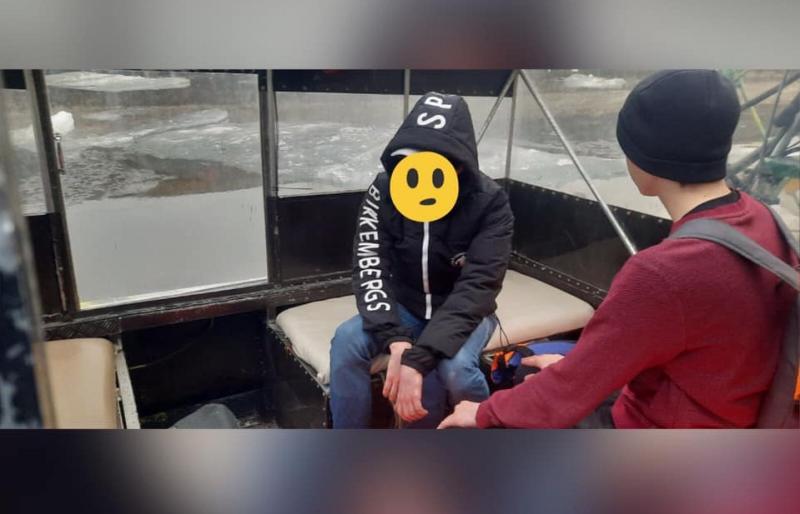 В Тольятти двоих подростков сняли с дрейфующей льдины