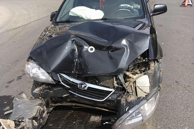 В Тольятти при столкновении двух машин пострадало четверо