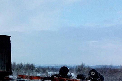 В Сызрани столкнулись грузовые автомобили, один из водителей погиб