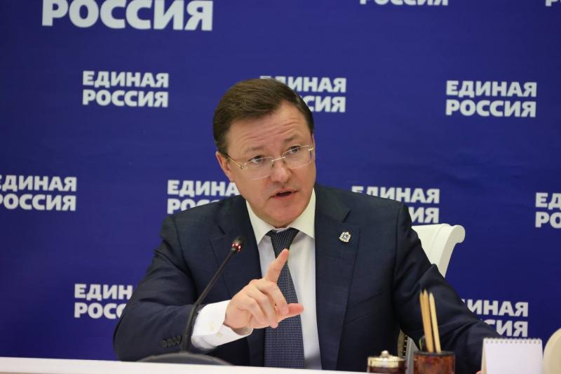 Дмитрий Азаров примет участие в заседании Бюро Высшего совета партии "Единая Россия"