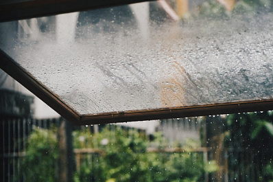 Гроза, град и усиление ветра: жителей Самарской области предупредили о новой погодной опасности 20 июня 2022 года