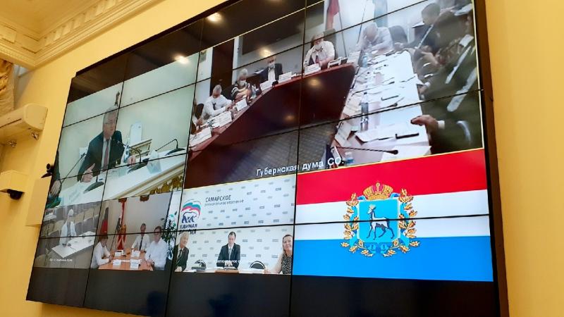 Депутаты губернской думы обсуждают поправки в бюджет Самарской области