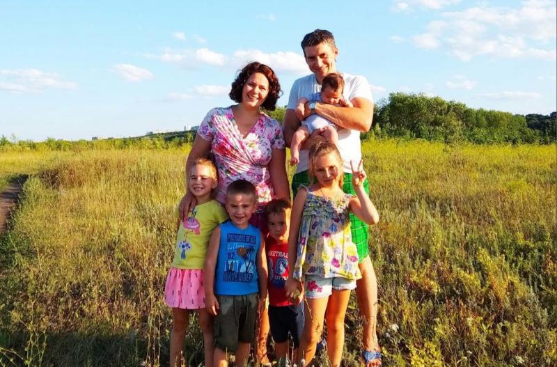 Ни один детский вопрос не остаётся без ответа: житель Новокуйбышевска рассказал о воспитании пятерых детей