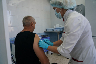 Самарцев приглашают привиться от гриппа перед футбольным матчем 26 сентября