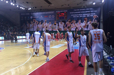 Баскетбольная Самара в первом домашнем матче разгромила столичный МБА