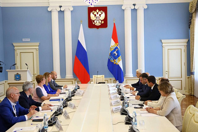 Врио губернатора обсудил с руководством компании "Россети Волга" развитие электросетевого комплекса региона