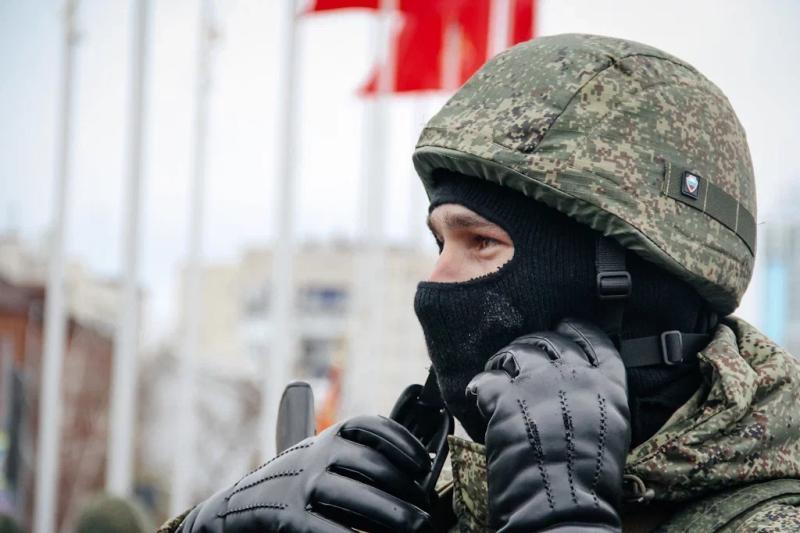 Депутат Милонов предложил признать знамя Спаса Нерукотворного знаменем ВС России