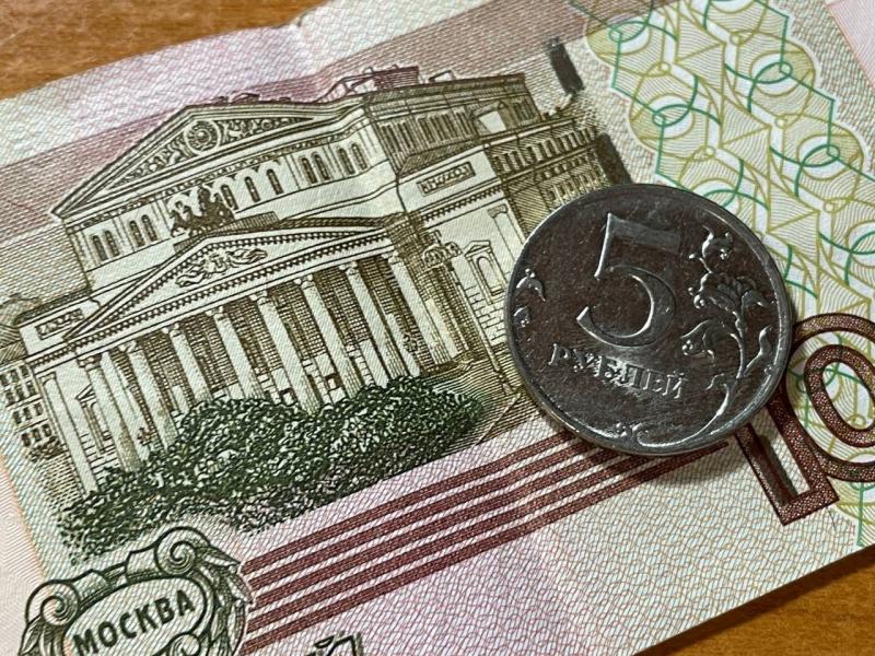 В России решили отвязать расчеты в дружественных валютах от доллара